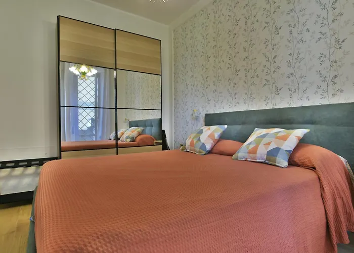 Joyful Escape Flat Apartment