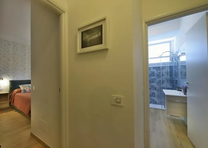 Joyful Escape Flat Apartment Rom