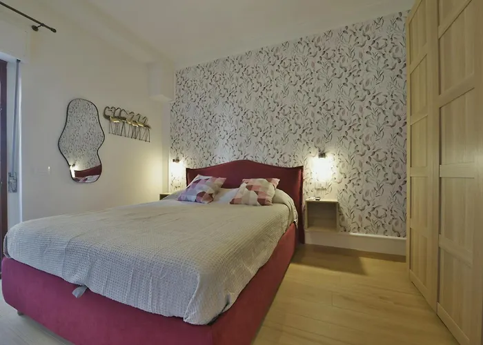 Joyful Escape Flat Apartment Rom